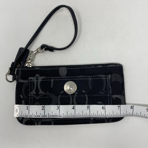 Coach Wristlet - Picture 11 of 16